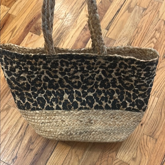 Brown and Tan Tote Bag with Leopard Design - Picture 3 of 4